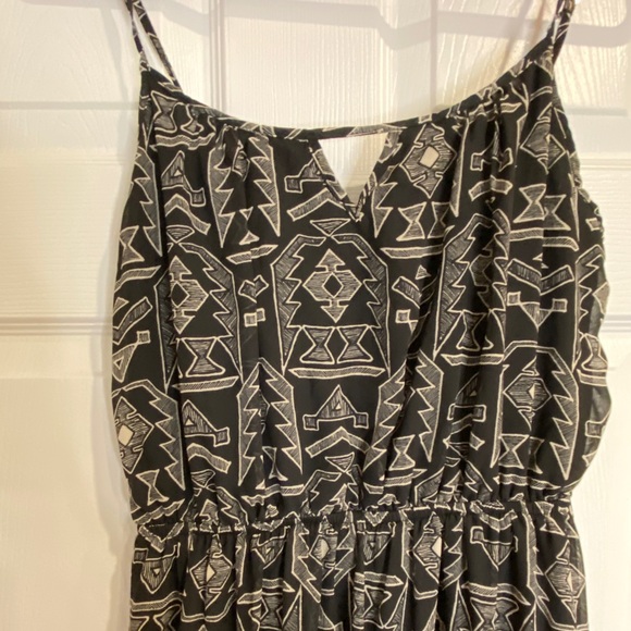 •2/$30• One Clothing Black & Off-White Aztec Print Maxi Dress Size Medium - Picture 3 of 4